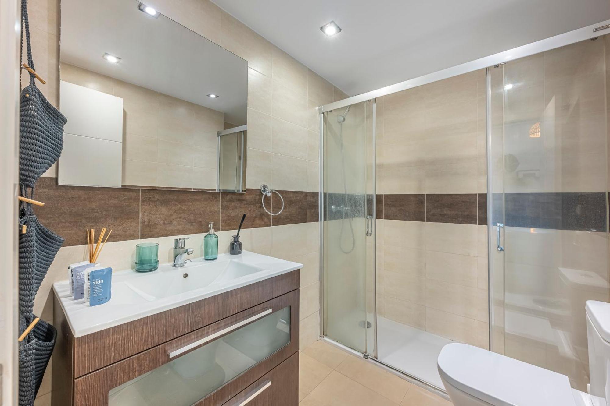 Cozy 1 Bedroom With 2 Pools & Tennis Court *