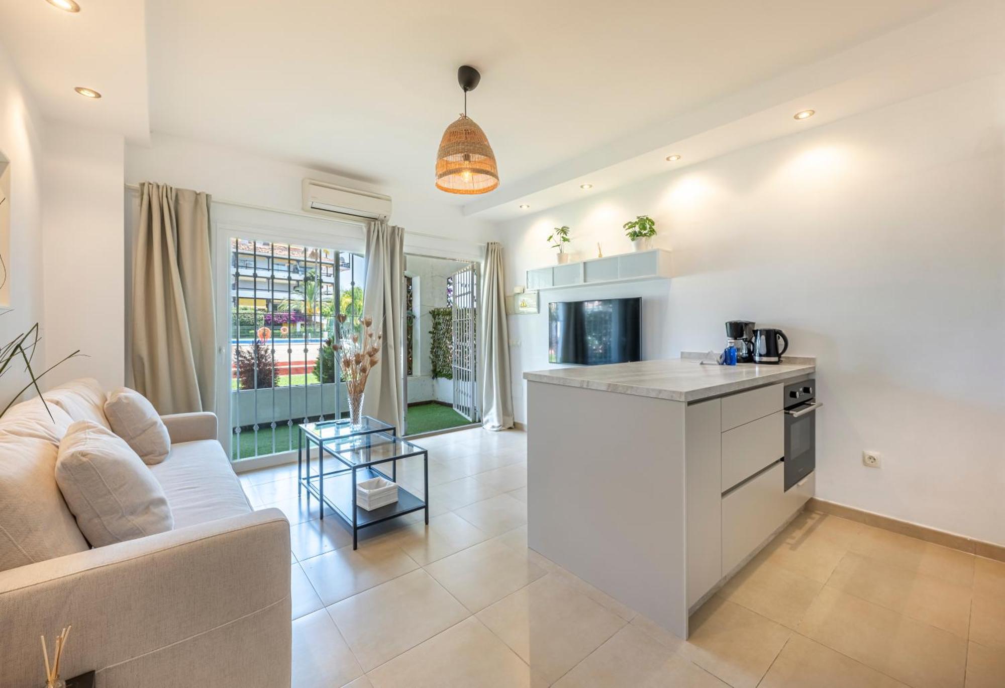Cozy 1 Bedroom With 2 Pools & Tennis Court Marbella