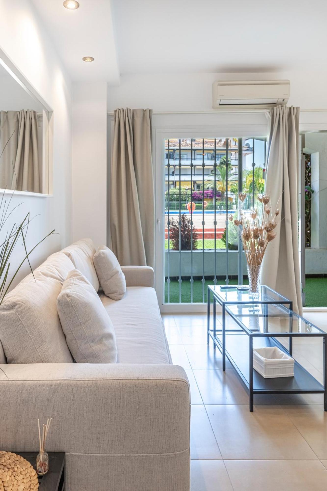Appartement Cozy 1 Bedroom With 2 Pools & Tennis Court