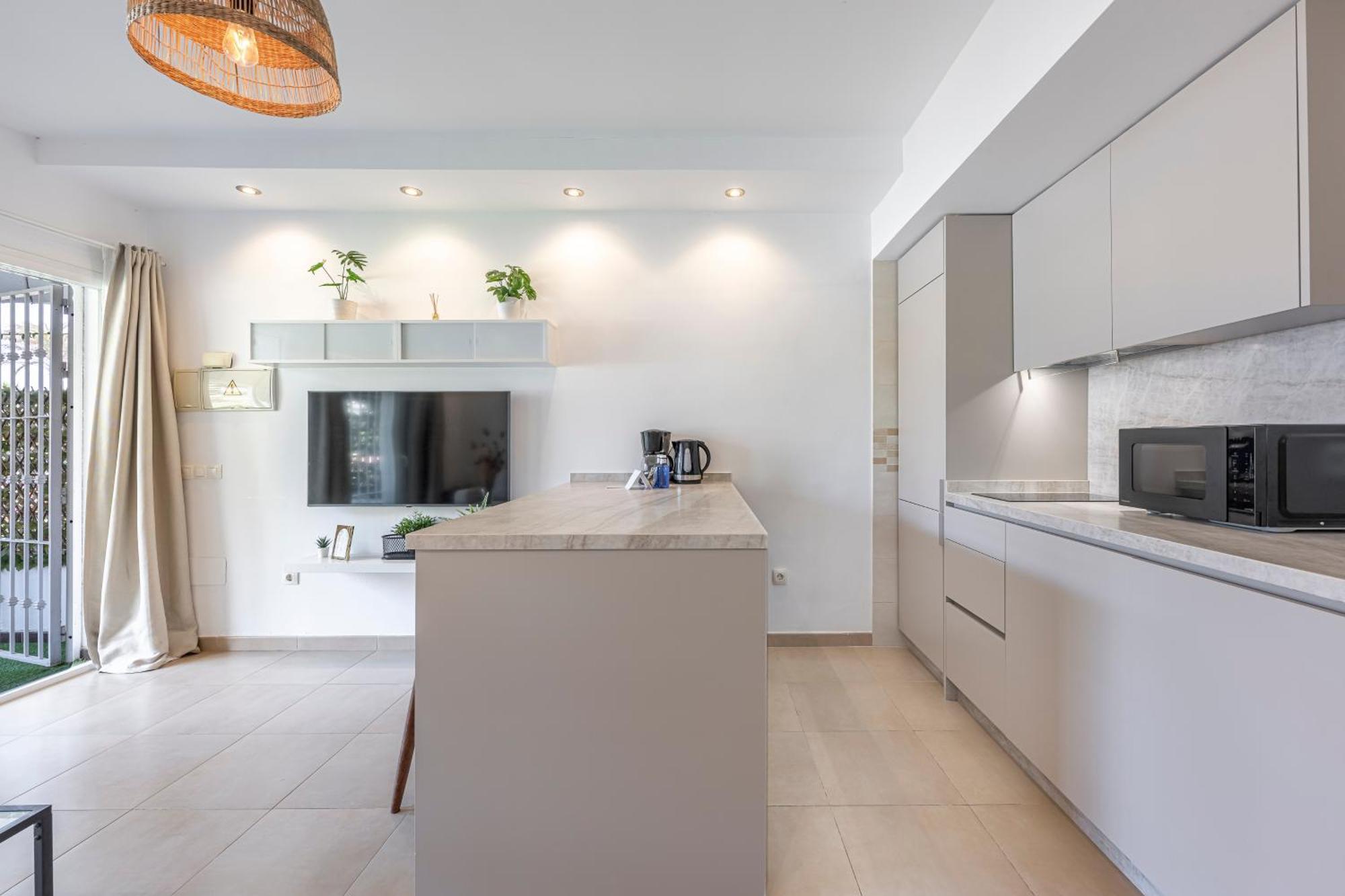 Cozy 1 Bedroom With 2 Pools & Tennis Court Appartement Marbella