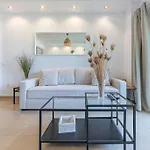 Cozy 1 Bedroom Apartment With 2 Pools & Tennis Court